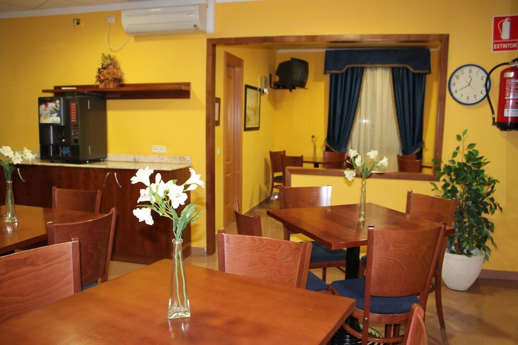 Hostal Prickly Villacanas Exterior photo